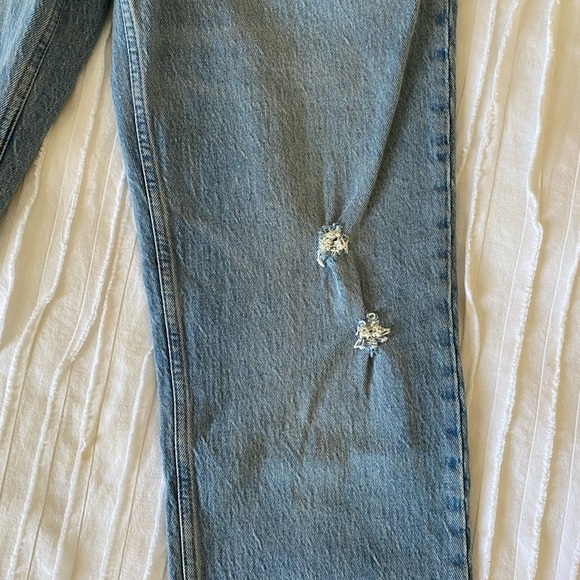 Abercrombie Ultra High Rise 90s Straight Jean - Picture 7 of 9